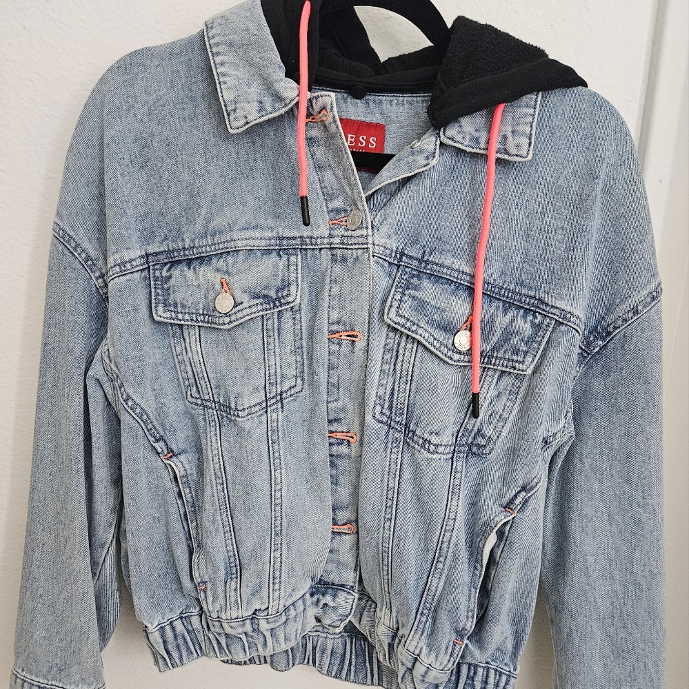 Guess jacket Detachable hoodle